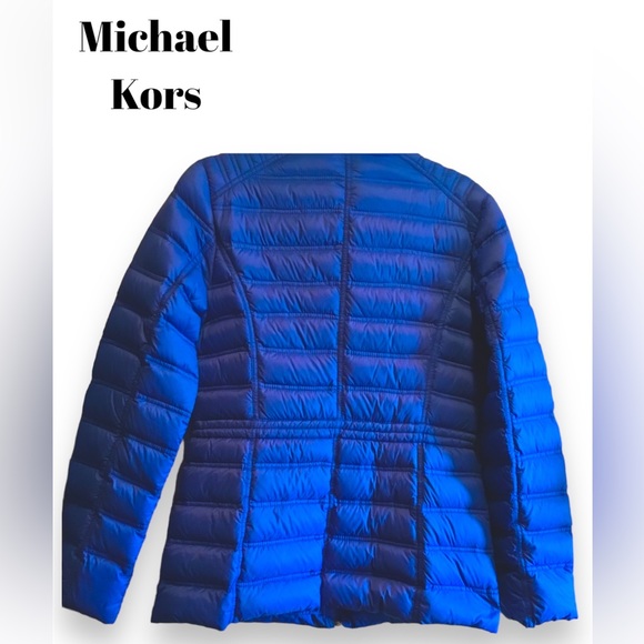 COPY - 🎈HOST PICK 3/4 💕Michael Kors🎈 - Picture 2 of 9